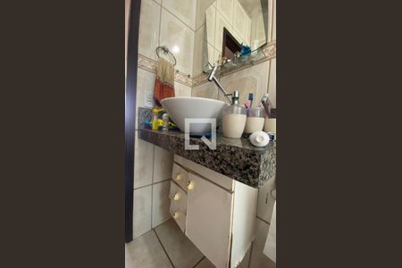 Apartamento à venda com 50m², 2 quartos e 1 vaga Apartamento à venda com 50m², 2 quartos e 1 vagaBanheiro Social