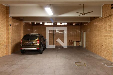 Casa à venda com 300m², 3 quartos e 10 vagasGaragem