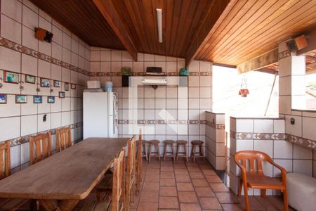 Casa à venda com 300m², 3 quartos e 10 vagasÁrea externa