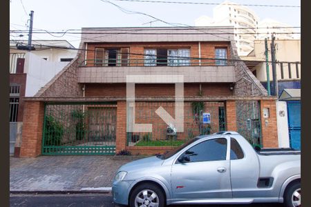 Casa à venda com 300m², 3 quartos e 10 vagasFachada