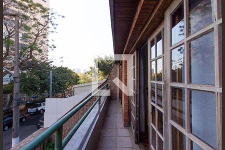 Varanda Sala de casa à venda com 3 quartos, 300m² em Jardim Avelino, São Paulo