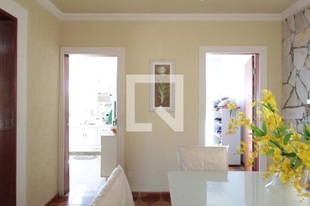 Casa à venda com 113m², 3 quartos e 4 vagasCopa