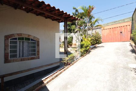 Casa à venda com 113m², 3 quartos e 4 vagasQuintal
