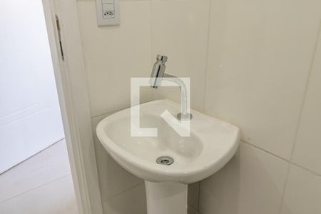 Apartamento para alugar com 54m², 2 quartos e sem vagaBanheiro