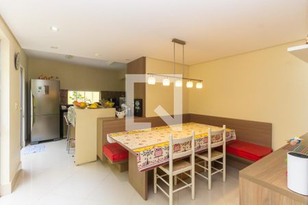 Casa à venda com 206m², 3 quartos e 2 vagasCozinha