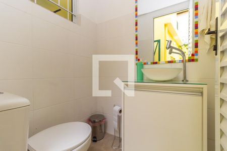 Casa à venda com 206m², 3 quartos e 2 vagasLavabo