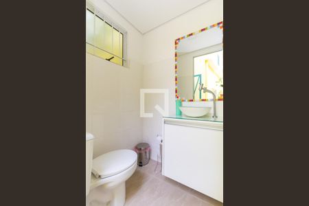 Casa à venda com 206m², 3 quartos e 2 vagasLavabo