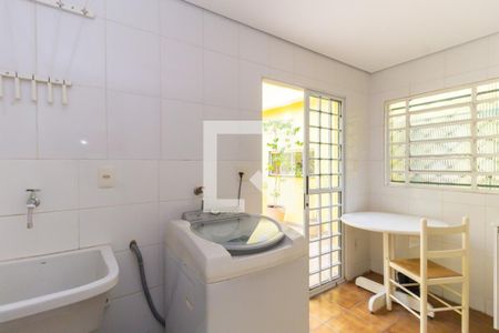 Casa à venda com 206m², 3 quartos e 2 vagasLavanderia