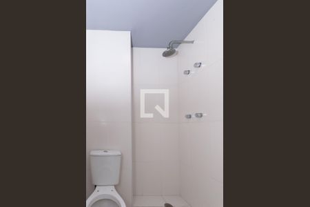 Apartamento para alugar com 242m², 3 quartos e 3 vagas Apartamento para alugar com 242m², 3 quartos e 3 vagasBanheiro de Serviço