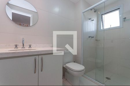 Apartamento para alugar com 242m², 3 quartos e 3 vagas Apartamento para alugar com 242m², 3 quartos e 3 vagasBanheiro do quarto 3 Suíte