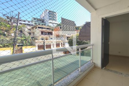 Casa à venda com 180m², 4 quartos e 2 vagas2º Pav - Varanda da Suite 1