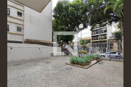 Apartamento à venda com 120m², 4 quartos e 2 vagasFachada e portaria