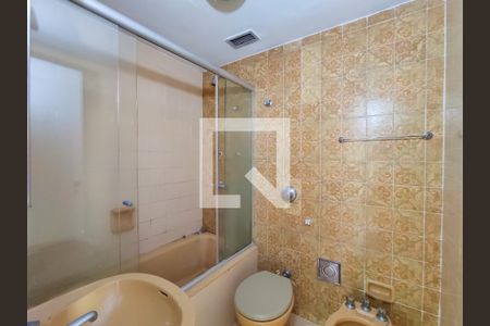 Apartamento à venda com 120m², 4 quartos e 2 vagasBanheiro Corredor