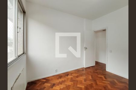 Apartamento à venda com 120m², 4 quartos e 2 vagasQuarto 2