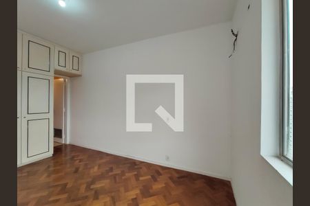 Apartamento à venda com 120m², 4 quartos e 2 vagasSuíte