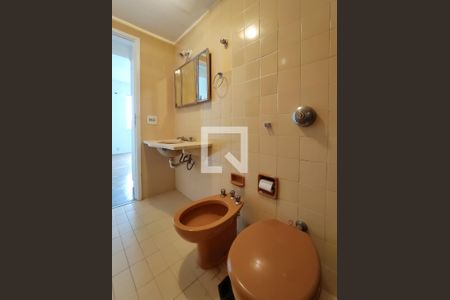 Apartamento à venda com 120m², 4 quartos e 2 vagasBanheiro da Suíte