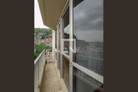 Apartamento à venda com 120m², 4 quartos e 2 vagasVaranda da Suíte