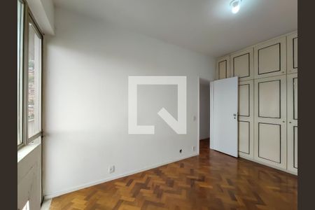 Apartamento à venda com 120m², 4 quartos e 2 vagasSuíte