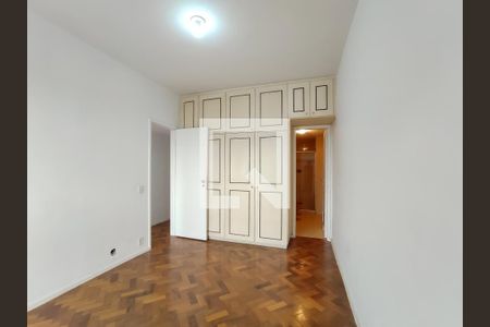 Apartamento à venda com 120m², 4 quartos e 2 vagasSuíte