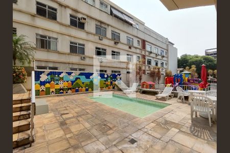 Apartamento à venda com 120m², 4 quartos e 2 vagasÁrea comum - Piscina