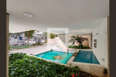 Apartamento à venda com 120m², 4 quartos e 2 vagasFachada e portaria