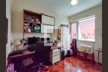 Apartamento à venda com 120m², 4 quartos e 2 vagasQuarto 3
