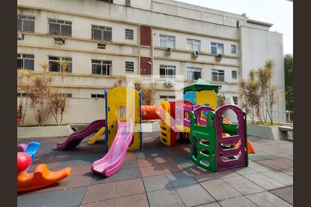 Apartamento à venda com 120m², 4 quartos e 2 vagasÁrea comum - Playground
