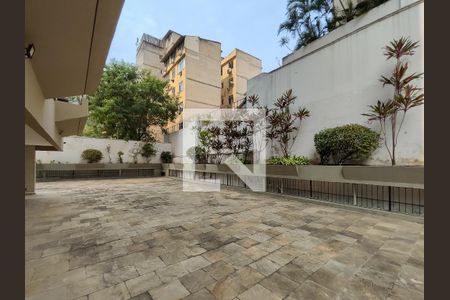 Apartamento à venda com 120m², 4 quartos e 2 vagasÁrea comum - Playground