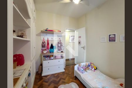 Apartamento à venda com 120m², 4 quartos e 2 vagasQuarto 2