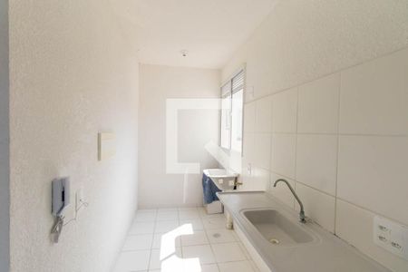 Cozinha e Área de Serviço de apartamento para alugar com 2 quartos, 39m² em Umbará, Curitiba