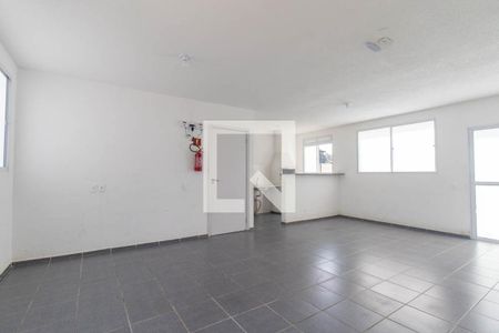 Apartamento para alugar com 39m², 2 quartos e 1 vagaÁrea comum - Salão de festas