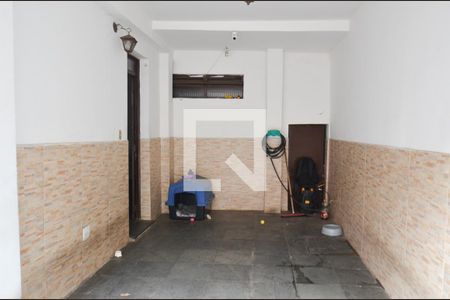 Casa à venda com 104m², 4 quartos e 2 vagasGaragem