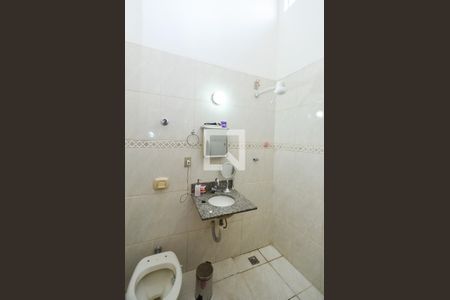 Casa à venda com 104m², 4 quartos e 2 vagasBanheiro suíte