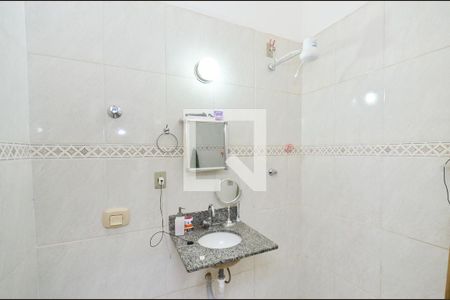 Casa à venda com 104m², 4 quartos e 2 vagasBanheiro suíte