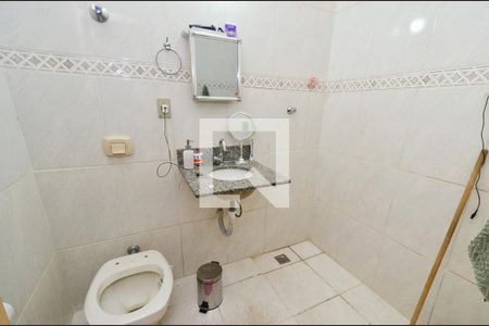 Casa à venda com 104m², 4 quartos e 2 vagasBanheiro suíte