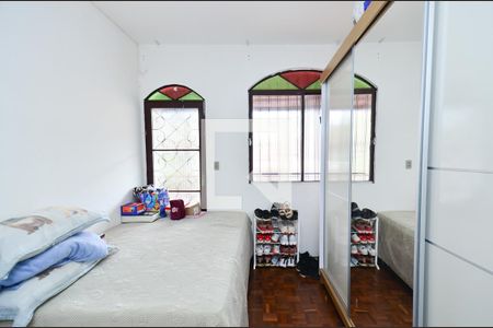 Quarto 1 de casa à venda com 4 quartos, 104m² em Paraíso, Belo Horizonte