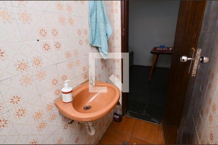 Casa à venda com 104m², 4 quartos e 2 vagasLavabo