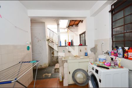 Casa à venda com 104m², 4 quartos e 2 vagasÁrea serviço