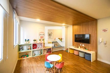 Apartamento à venda com 33m², 2 quartos e sem vaga Apartamento à venda com 33m², 2 quartos e sem vagaÁrea comum