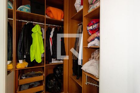 Apartamento à venda com 300m², 4 quartos e 4 vagasCloset - Suíte 1