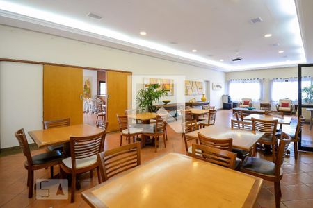 Apartamento à venda com 200m², 3 quartos e 4 vagasCondomínio - Salão de Festas