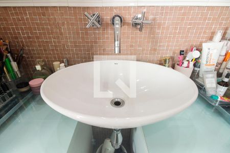 Apartamento à venda com 200m², 3 quartos e 4 vagasBanheiro Suíte 3