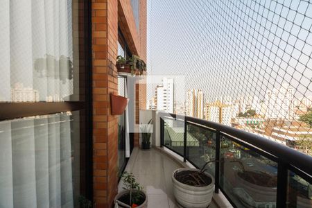 Apartamento à venda com 200m², 3 quartos e 4 vagasVaranda Sala