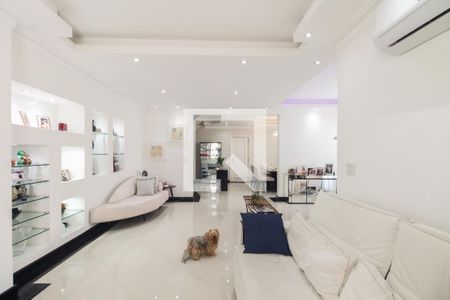 Apartamento à venda com 200m², 3 quartos e 4 vagasSala