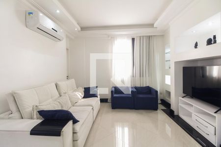 Apartamento à venda com 200m², 3 quartos e 4 vagasSala