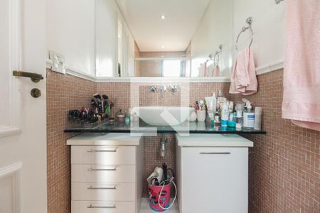 Apartamento à venda com 200m², 3 quartos e 4 vagasBanheiro Suíte 3