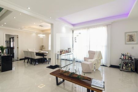 Apartamento à venda com 200m², 3 quartos e 4 vagasSala