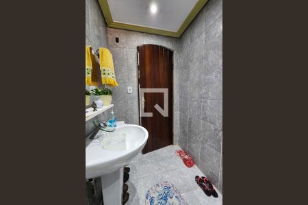 Casa à venda com 180m², 1 quarto e 1 vagaBanheiro 2