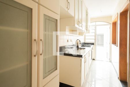 Casa à venda com 147m², 3 quartos e 2 vagas Casa à venda com 147m², 3 quartos e 2 vagasCozinha