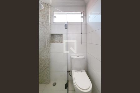 Casa à venda com 147m², 3 quartos e 2 vagas Casa à venda com 147m², 3 quartos e 2 vagasBanheiro - Suíte